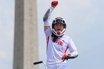开创历史！邓雅文勇夺自由式小轮车女子公园赛，实现中国队奥运首金