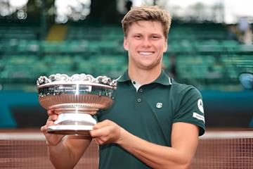ATP休斯顿站：布鲁克斯比爆冷夺冠，蒂亚福完败，排名飙升335位