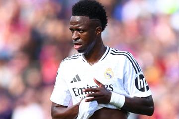 皇马2000万年薪方案遭否，维尼修斯续约搁置并索要再加1000万