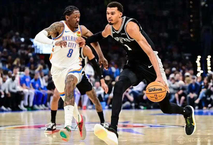 马刺本赛季三杀雷霆豪取8连胜