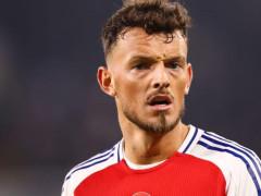 罗马诺消息，本·怀特受伤，预计至少缺席一个月比赛