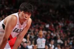 杨瀚森出战超10分钟，得3分5篮板，命中生涯第三记三分球