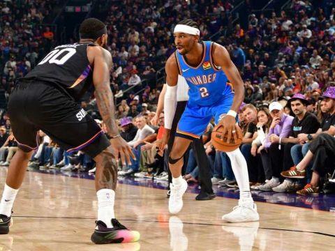 布克24分9助攻，三分准绝杀助太阳逆转雷霆，亚历山大25分古德温贡献8记三分