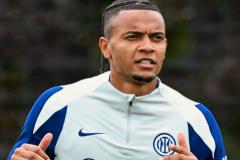 阿坎吉冬窗无缘回归曼城，国际米兰高度认可他的表现