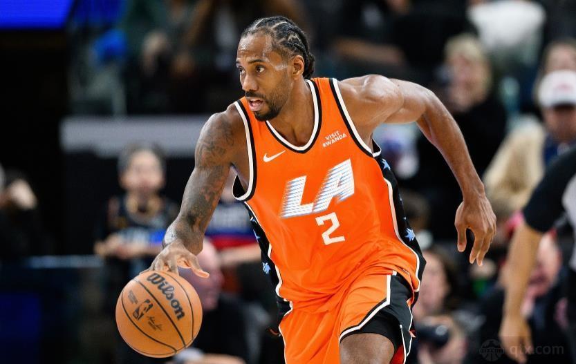 伦纳德脚踝受伤