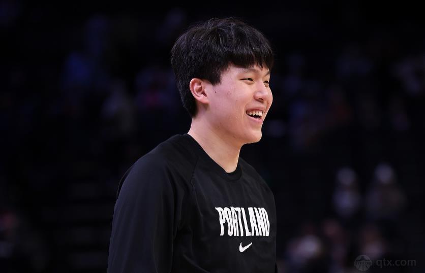 杨瀚森G联赛得14分17板2助攻