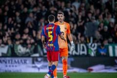 巴萨门将94分钟神扑力保晋级，巴萨2-0获胜