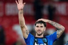 伯恩茅斯拒绝冬季转会出售塞内西，球员多次拒绝续约