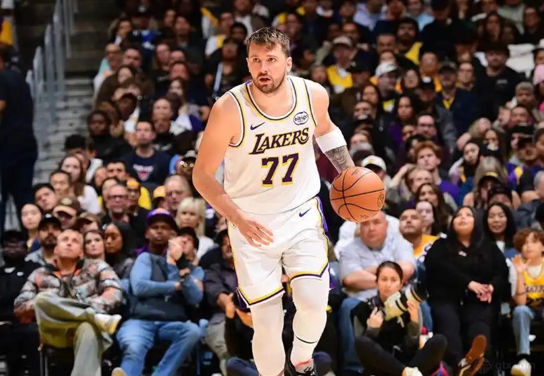 东契奇生涯首夺全明星票王