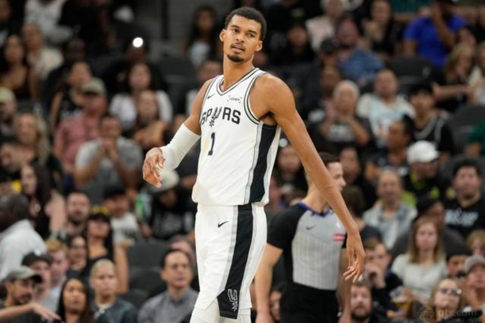 追梦格林称文班亚马不会成为NBA门面