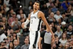 追梦格林认为文班亚马难成NBA门面，因其非美国籍球员