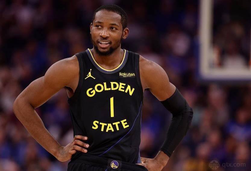 库明加时隔16场再度出战