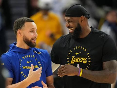 美记，勇士休赛期或考虑引进字母哥和詹姆斯