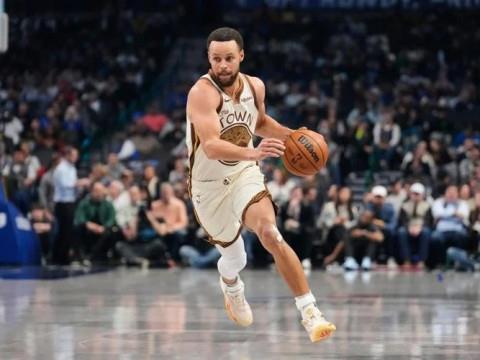 勇士主帅表示，库里肩上的责任更加沉重，球队将全力支持他