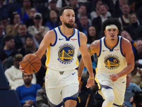 库里表示，虽然当前的局势令人难以接受，但只要我在场，我们就始终有机会赢得比赛