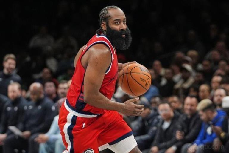 哈登快船2年半生涯履历