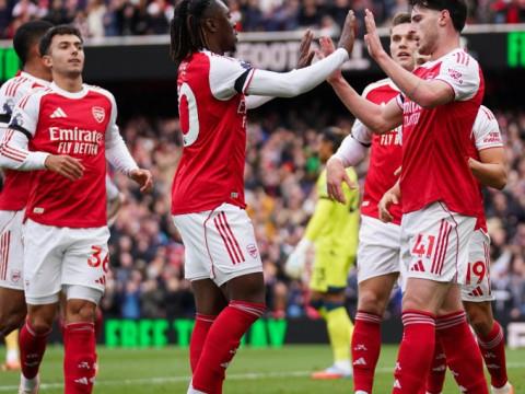 阿森纳本赛季各项赛事中对手单场进球不超过1球的比赛占比76%，五大联赛排名第一