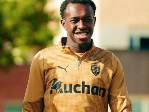 利雅得新月计划引进阿卜杜勒哈米德，愿支付朗斯约200万欧元