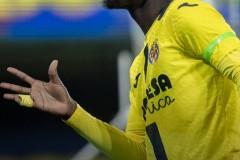 西甲联赛，比利亚雷亚尔4-1战胜西班牙人，黄潜排名升至第四