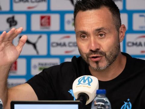 德泽尔比辞职，希望重返英超执教