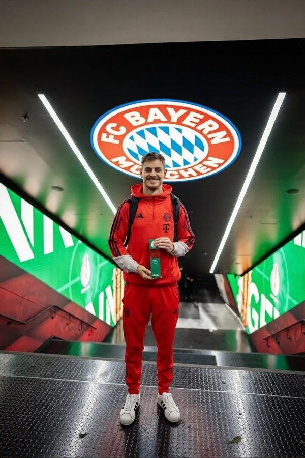 造点2次，抢断2次，解围2次，斯塔尼希奇荣膺拜仁对莱比锡全场最佳球员