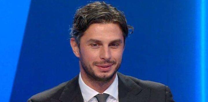 拉诺基亚谈巴斯托尼，称其是好孩子，场上尝试有利于自己的事情很正常