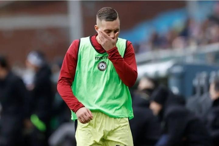 伤病三年仍不言退役，德乌洛费乌盼望奇迹重返球场