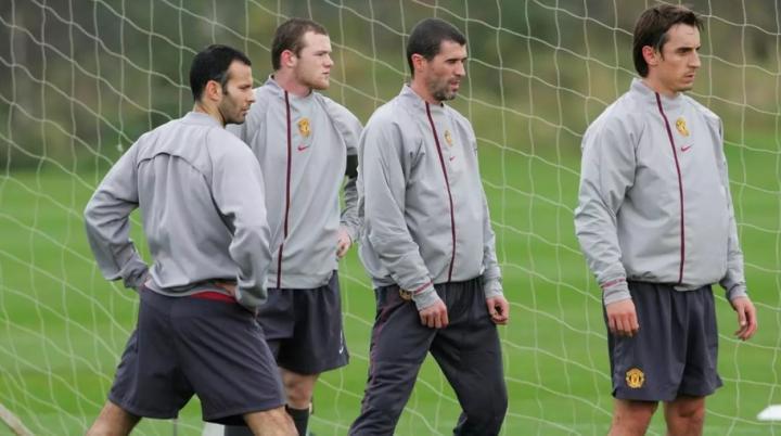 前曼联按摩师透露，常为基恩做理疗，目睹他多次欺负他人