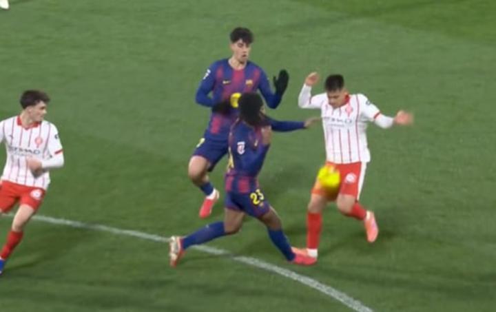 西甲第24轮，巴萨与皇马比赛的VAR裁判被技术委员会停哨