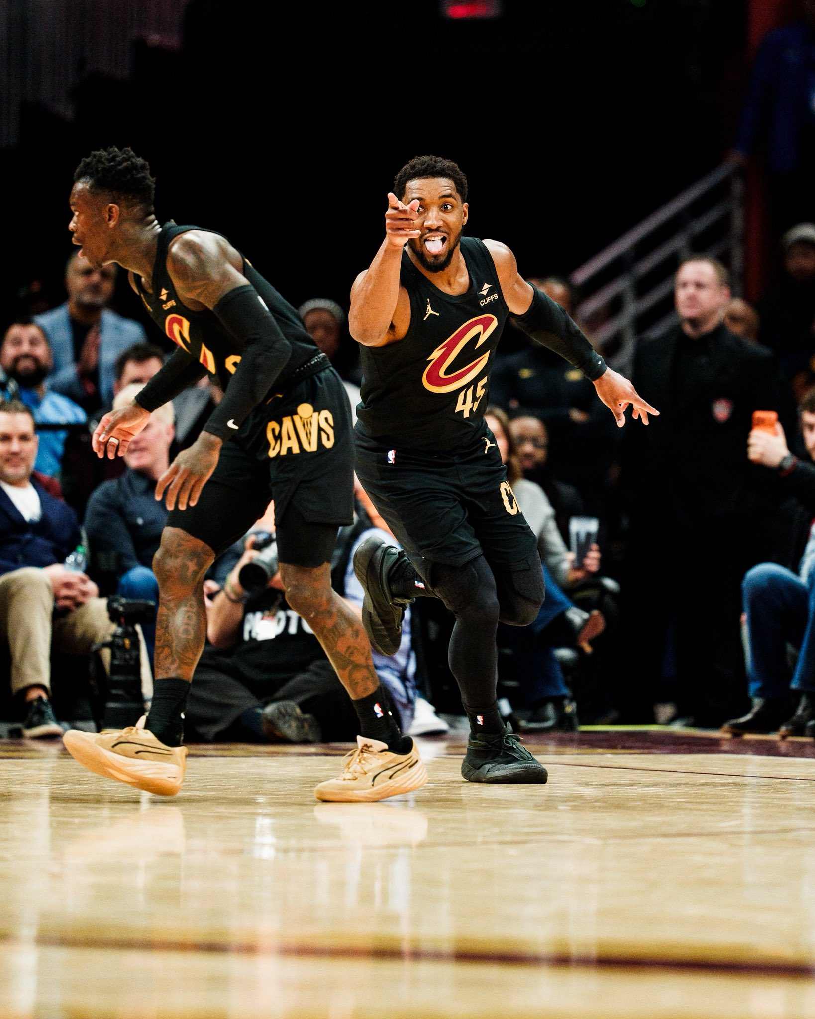 Stat Defender,骑士近15场比赛进攻效率119.4,排名联盟第一