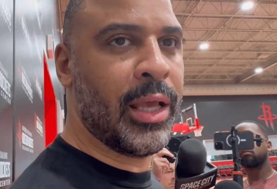 乌度卡表示，会考虑转正戴维森，同时关注自由球员市场