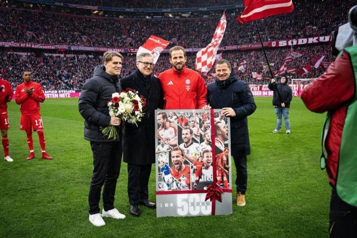 荣耀时刻，凯恩赛前收获职业生涯500球纪念礼物