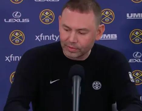 阿德尔曼评价格林临时退赛,感到困惑