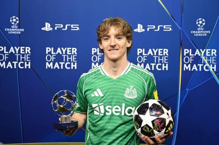 戈登欧冠15场打入10球,英格兰球员中仅凯恩所用场次更少