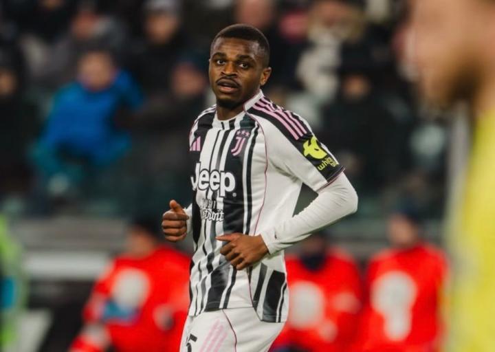 卡卢卢提醒：不论状态如何都要远离社交媒体，最尖锐的批评常在此发出