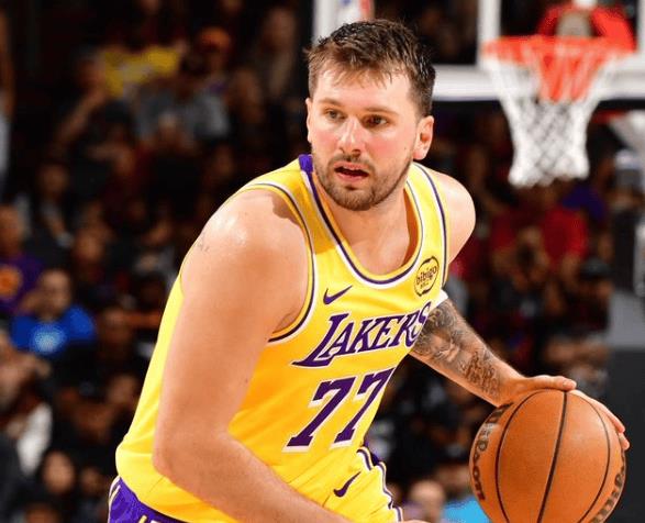 格林:卢卡是否该减少得分,让詹里和其他队友更多参与