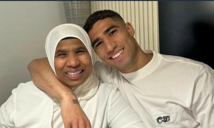 沙特媒体报道，阿什拉夫涉嫌强奸罪出庭受审，球员母亲庭上痛哭为其辩护