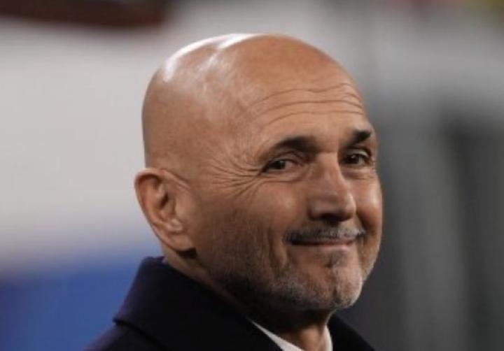 斯基拉报道，尤文图斯计划与斯帕莱蒂续约至2028年