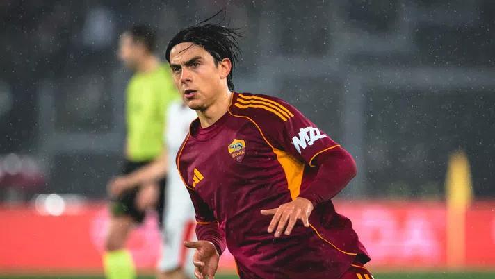 斯基拉报道，博卡与迪巴拉经纪人展开谈判，提供了一份至2028年底的合同