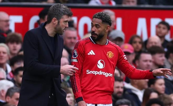 曼联左路宽度告急，多古伤缺后夏窗锁定左边锋补强