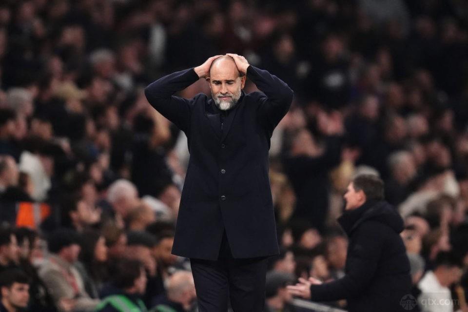 图多尔抱头懊恼