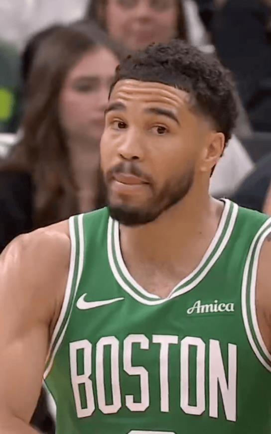 现场解说幽默点评塔图姆复出，NBA最佳发际线回归