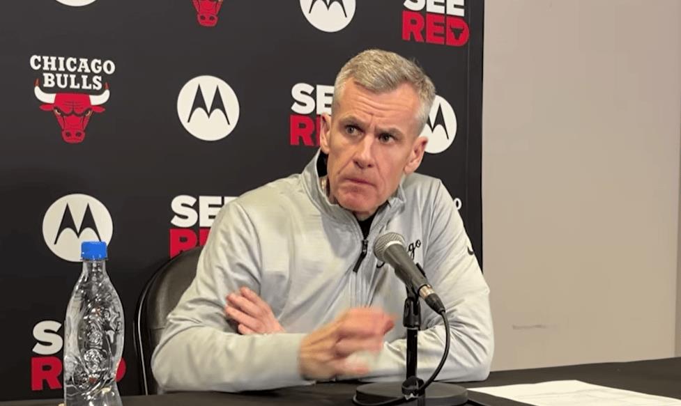 多诺万动情追忆：父亲离世时，威少那条短信让我铭记至今