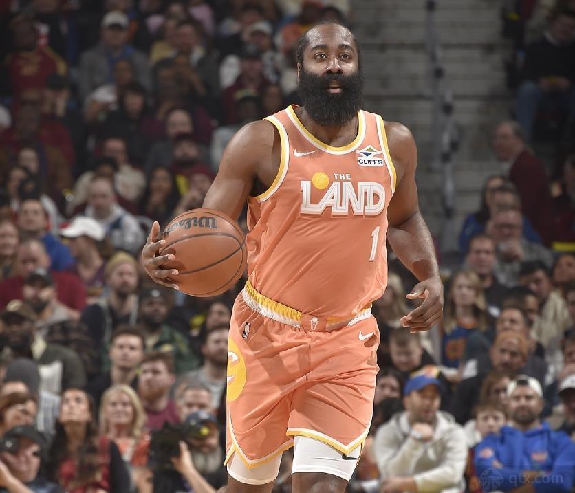 哈登生涯29000分8000助比肩詹姆斯