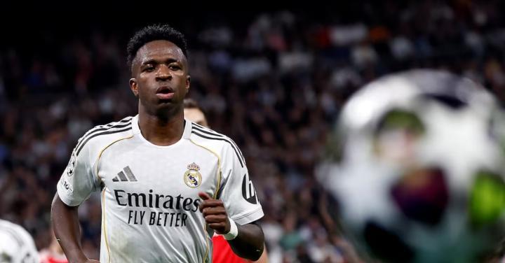 皇马欧冠改制后辉煌战绩回顾，夺冠年份全览