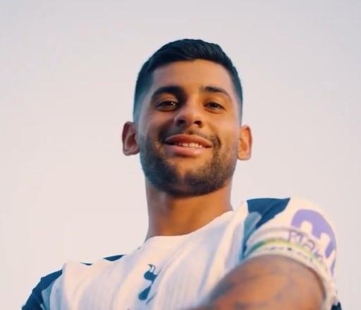 罗马诺透露，罗梅罗今夏或将告别热刺，已有顶级俱乐部展开接触