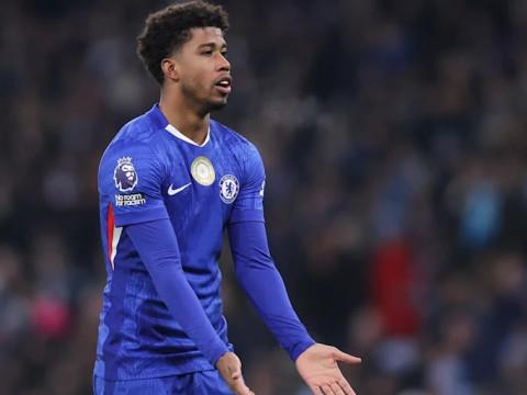 曼联曾有意签下切尔西小将安德雷·桑托斯，加纳乔谈判后交涉无果