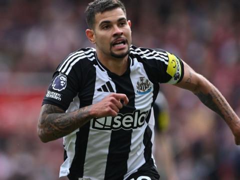 曼联中场换血，卡塞米罗推荐吉马良斯接班