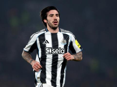 曼联盯上纽卡中场，吉马良斯与托纳利难同时离队