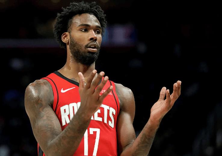 伊森三分手感冰冷，近五战15次出手无一命中